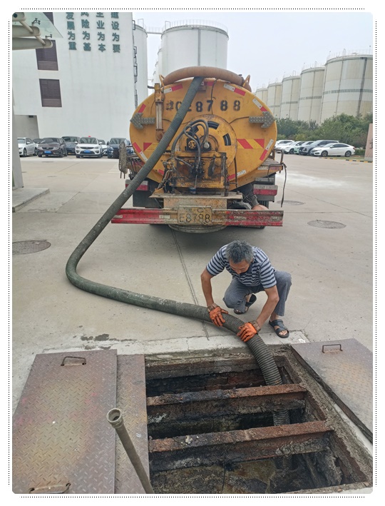 米东隔油池清掏