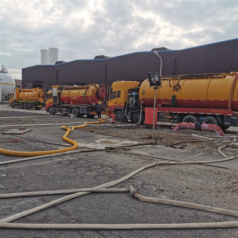 米东污水池清理